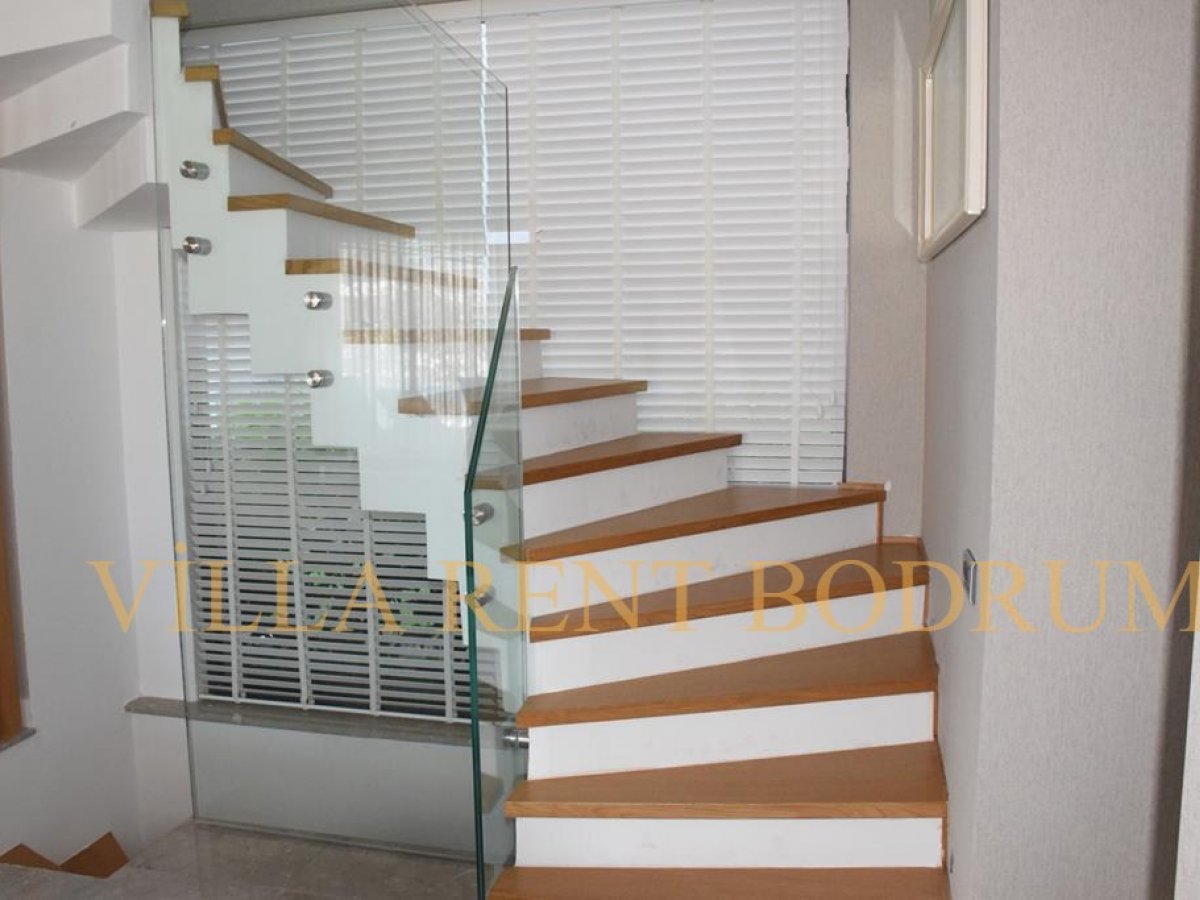 Bodrum Gündoğan'da 6 +1 Özel Havuzlu Sezonluk Kiralık Villa