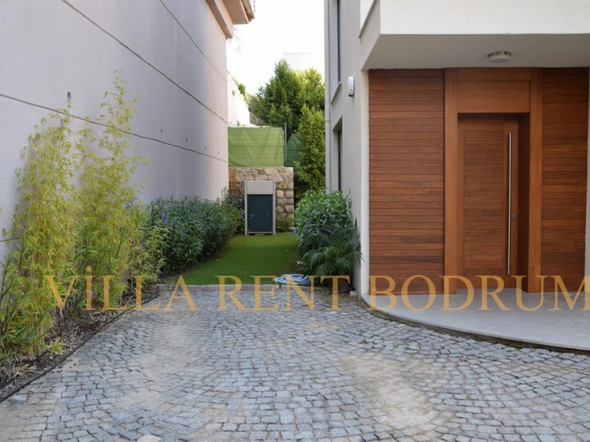 Bodrum Gündoğan'da 6 +1 Özel Havuzlu Sezonluk Kiralık Villa