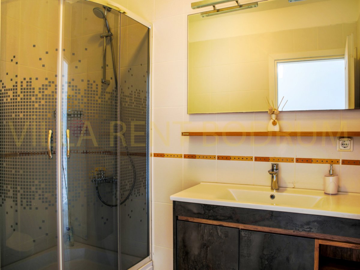 Bodrum Yalıkavak'ta Kiralık 4 Odalı Özel Havuzlu Yazlık Villa
