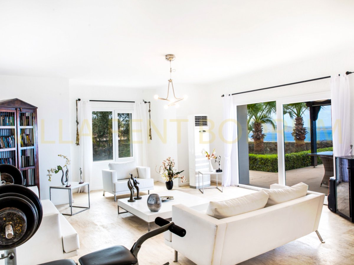 Bodrum Yalıkavak'ta Kiralık 4 Odalı Özel Havuzlu Yazlık Villa