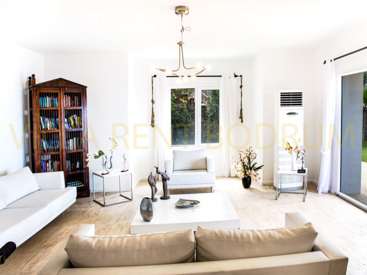 Bodrum Yalıkavak'ta Kiralık 4 Odalı Özel Havuzlu Yazlık Villa