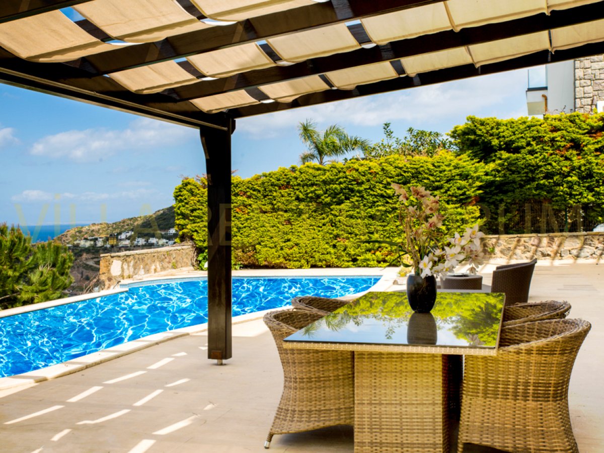 Bodrum Yalıkavak'ta Kiralık 4 Odalı Özel Havuzlu Yazlık Villa