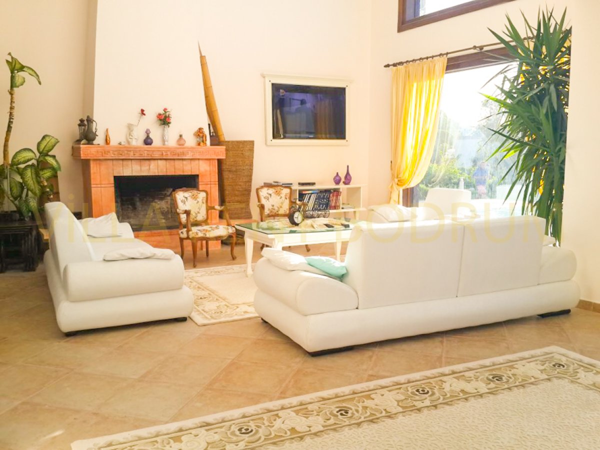 Bodrum Yalıkavak'ta 5+1 Doğa Ve Deniz Manzaralı Özel Havuzlu Kiralık Villa