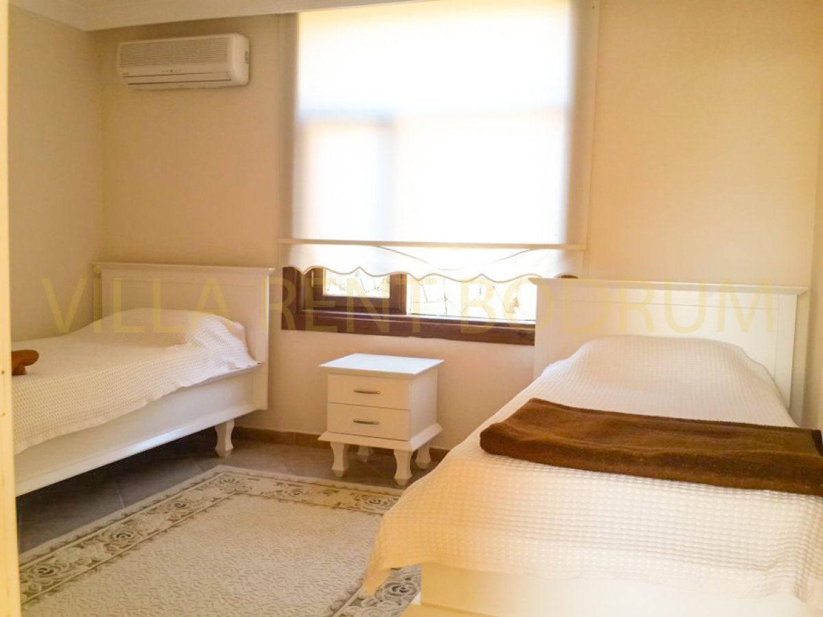 Bodrum Yalıkavak'ta 5+1 Doğa Ve Deniz Manzaralı Özel Havuzlu Kiralık Villa