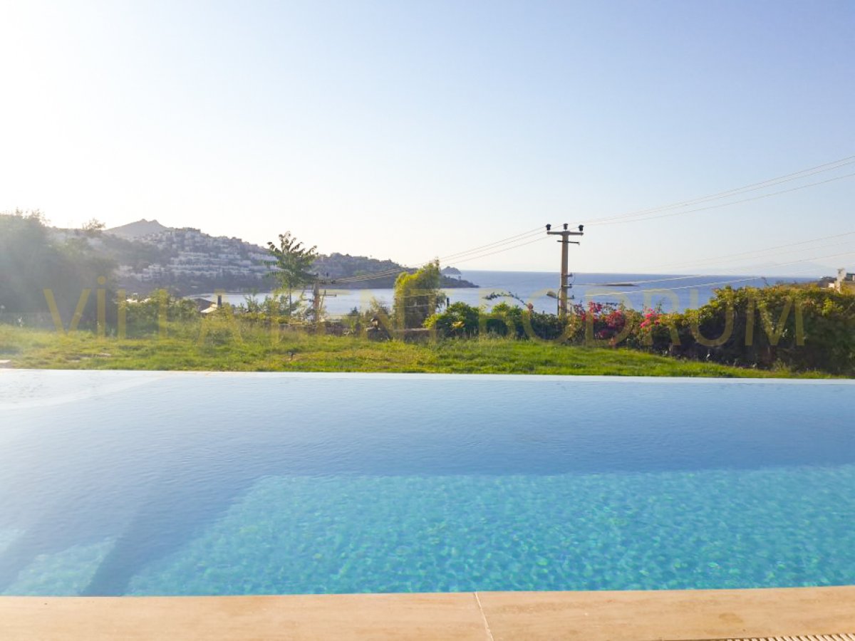 Bodrum Yalıkavak'ta 5+1 Doğa Ve Deniz Manzaralı Özel Havuzlu Kiralık Villa