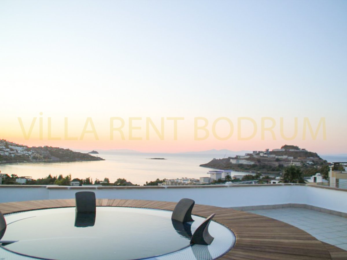 Bodrum Yalıkavak'ta 5+1 Doğa Ve Deniz Manzaralı Özel Havuzlu Kiralık Villa