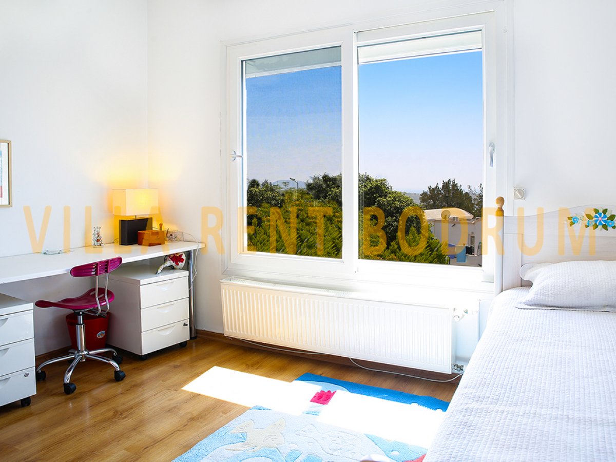 Bodrum Merkezde 5 Odalı Özel Havuzlu Villa