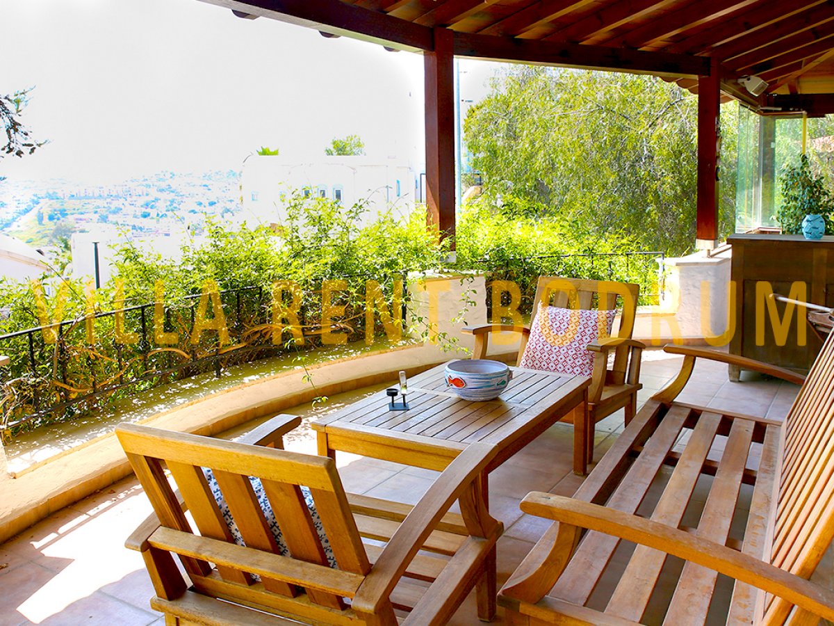 Bodrum Merkezde 5 Odalı Özel Havuzlu Villa