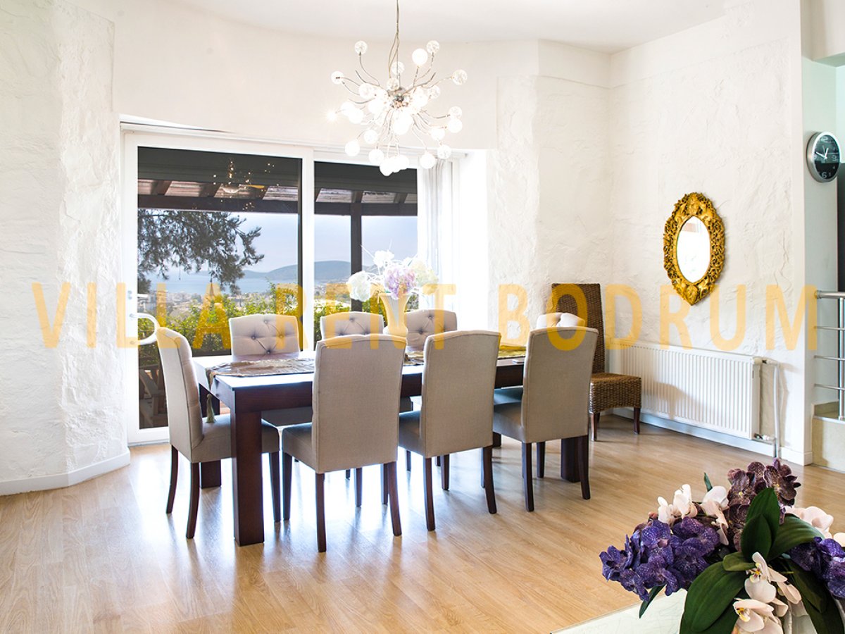Bodrum Merkezde 5 Odalı Özel Havuzlu Villa