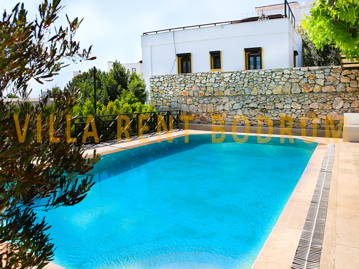 Bodrum Merkezde 5 Odalı Özel Havuzlu Villa