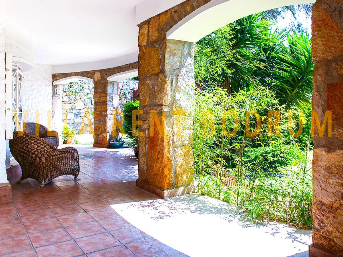 Bodrum Merkezde 5 Odalı Özel Havuzlu Villa