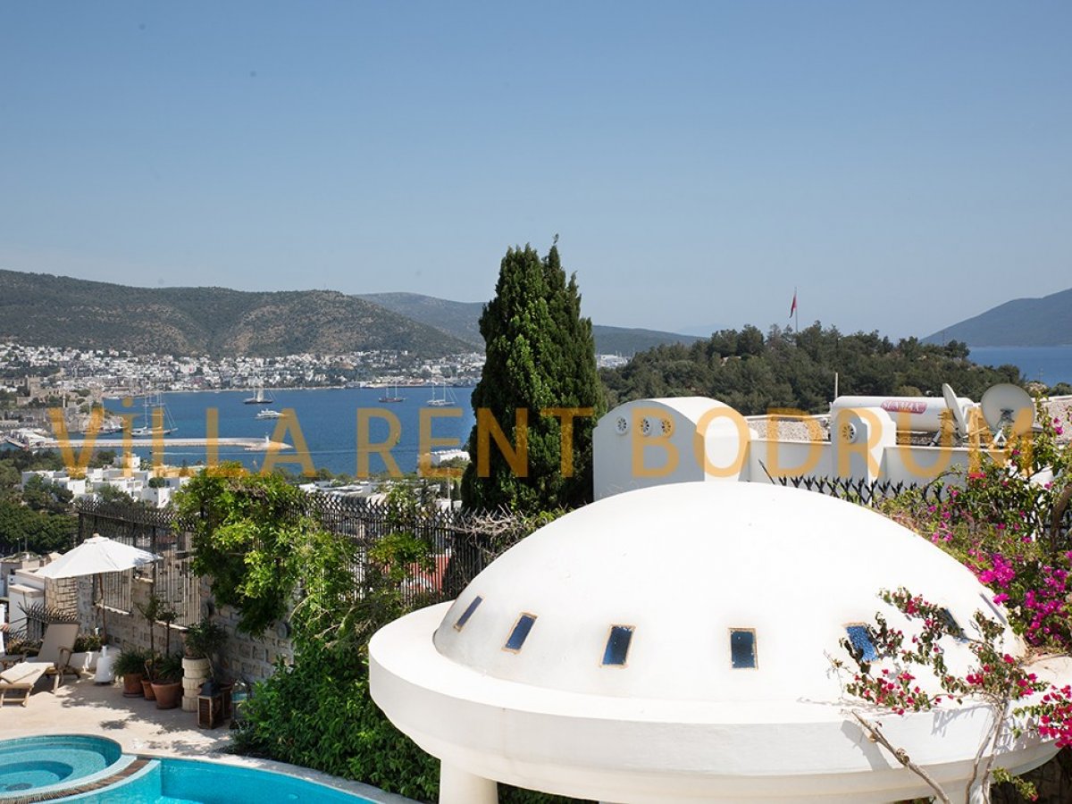 Bodrum Bardakçı'da 6 Odalı Deniz Manzaralı Villa