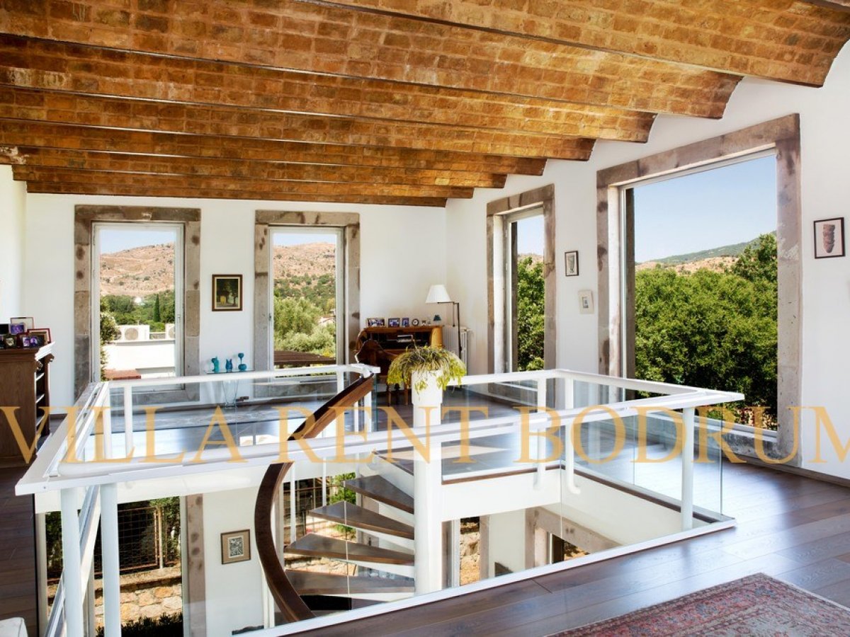 Bodrum Bitez'de 6 Odalı Özel Havuzlu Yazlık Villa