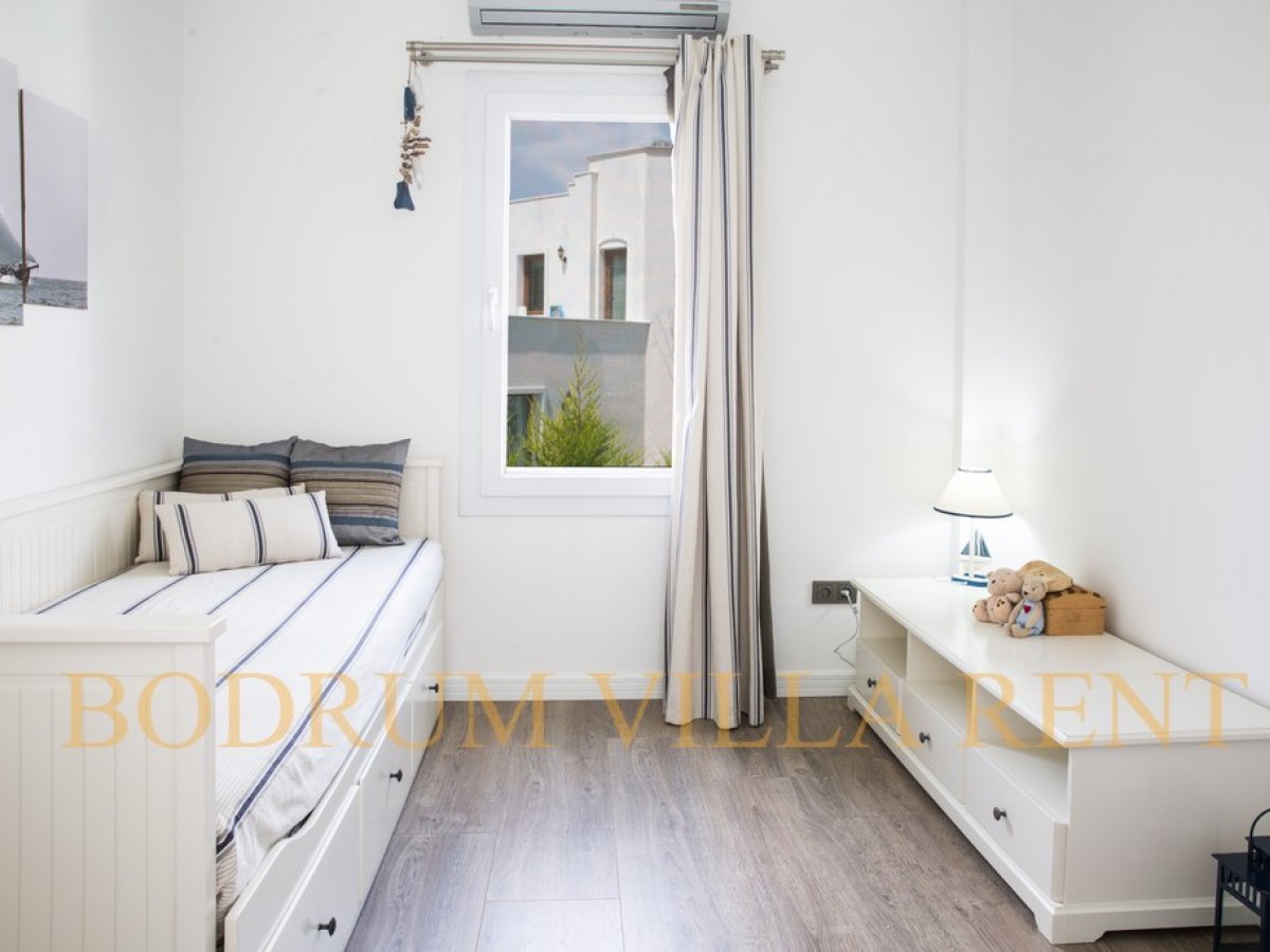 Bodrumda 3 Odalı Özel Havuzlu Dubleks Kiralık Müstakil Villa