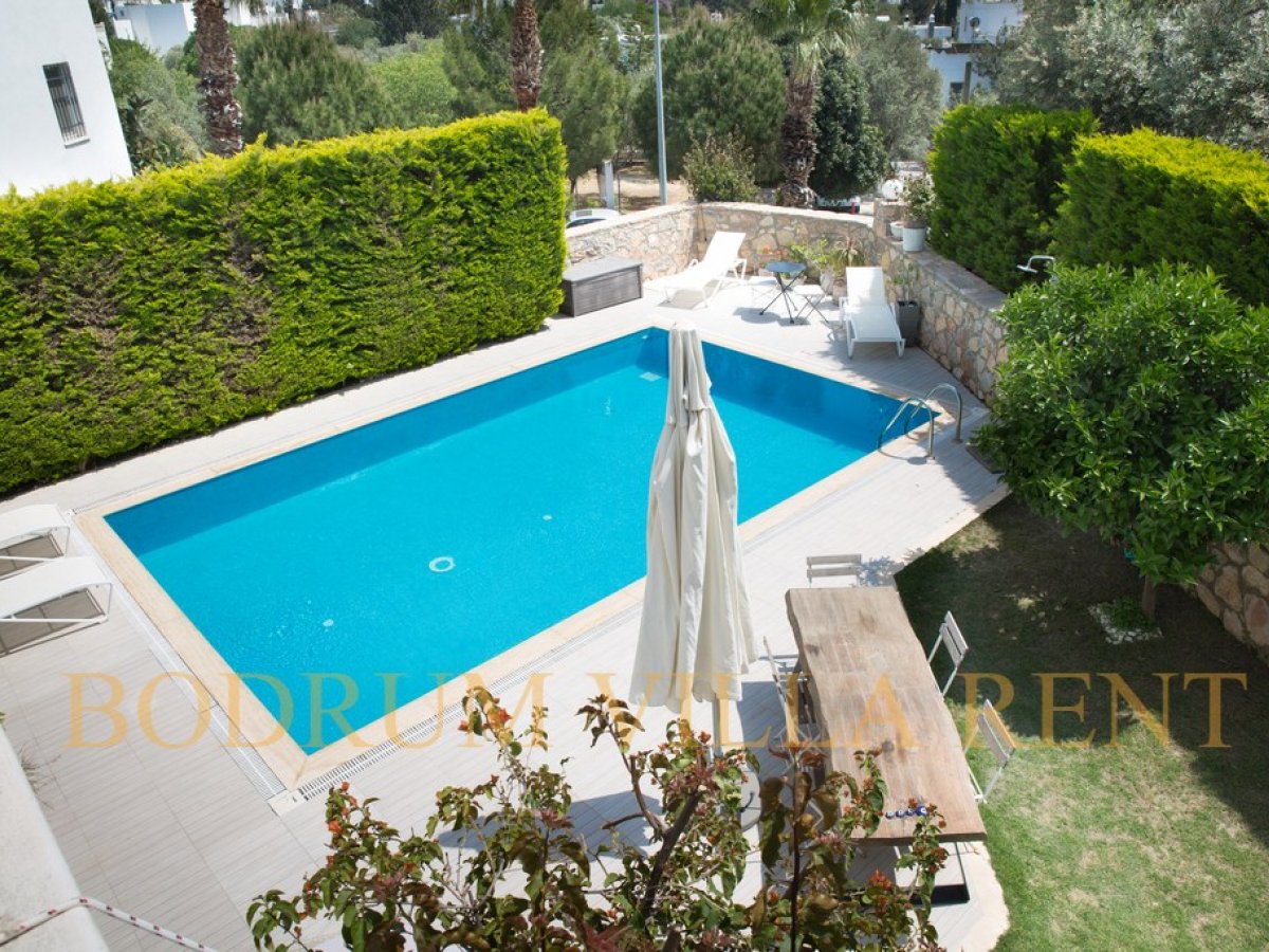 Bodrumda 3 Odalı Özel Havuzlu Dubleks Kiralık Müstakil Villa