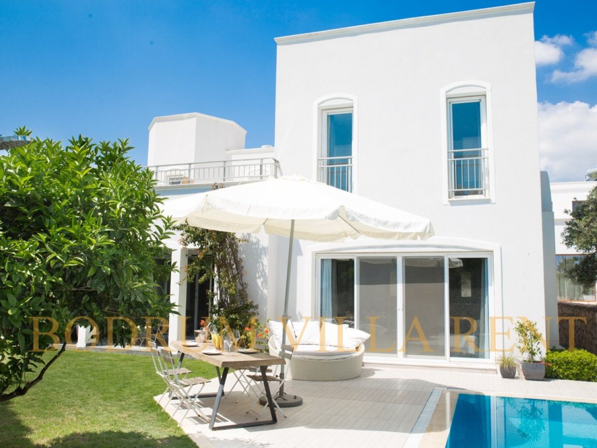 Bodrumda 3 Odalı Özel Havuzlu Dubleks Kiralık Müstakil Villa